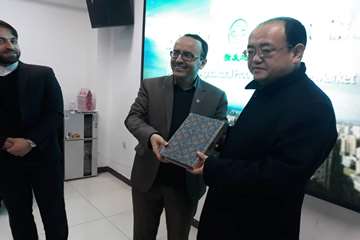 در دیدار رییس سازمان دامپزشکی کشور با سفیرکشورمان در پکن
